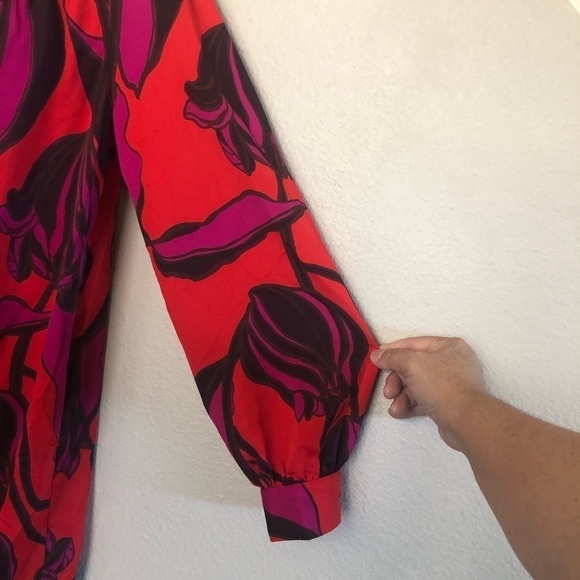 Who What Wear Bold Floral Long Sleeves Back Button Keyhole Shift Dress Size XS - Picture 7 of 15